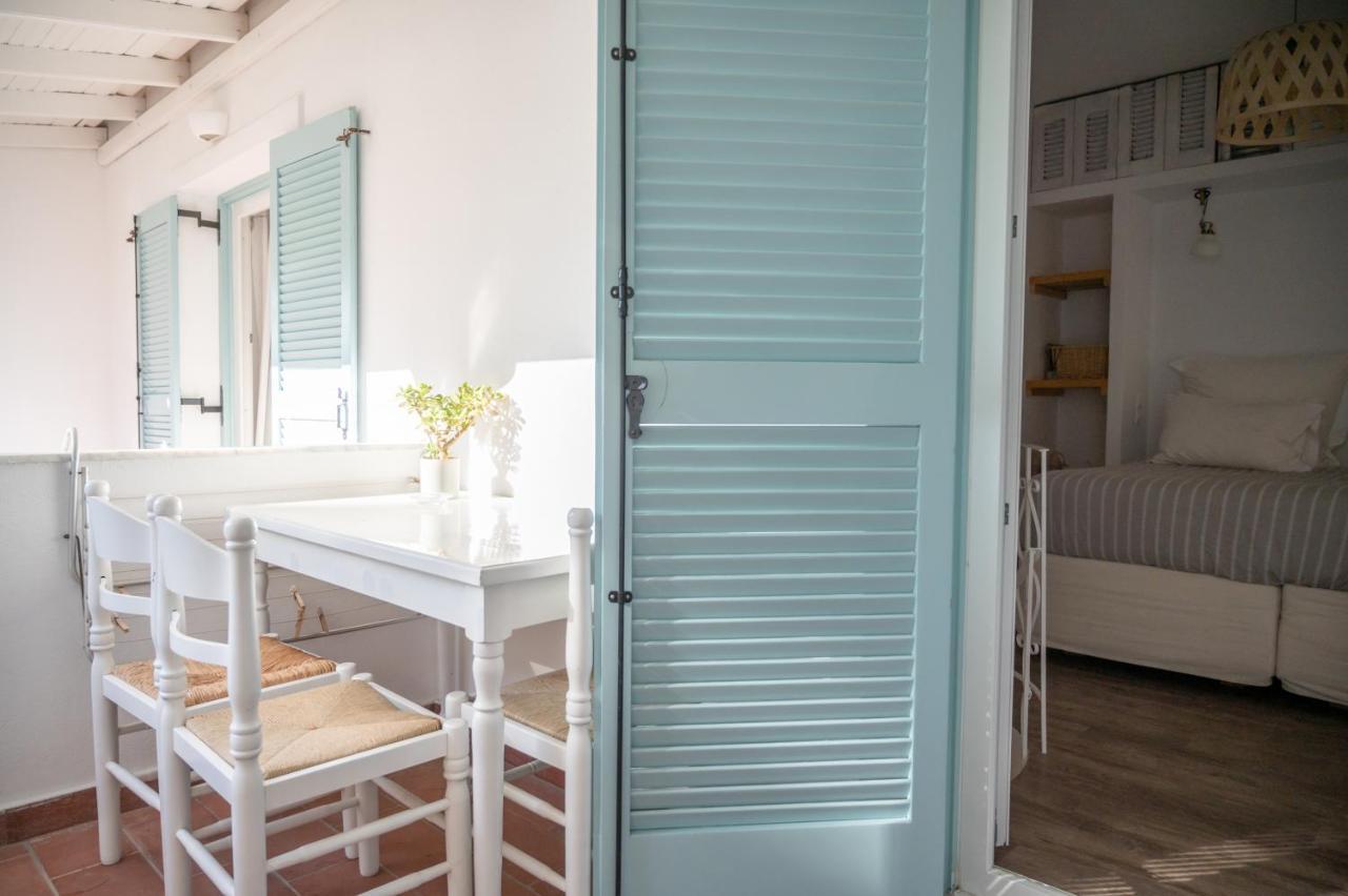 Odyssey Suites Pórosz Kültér fotó