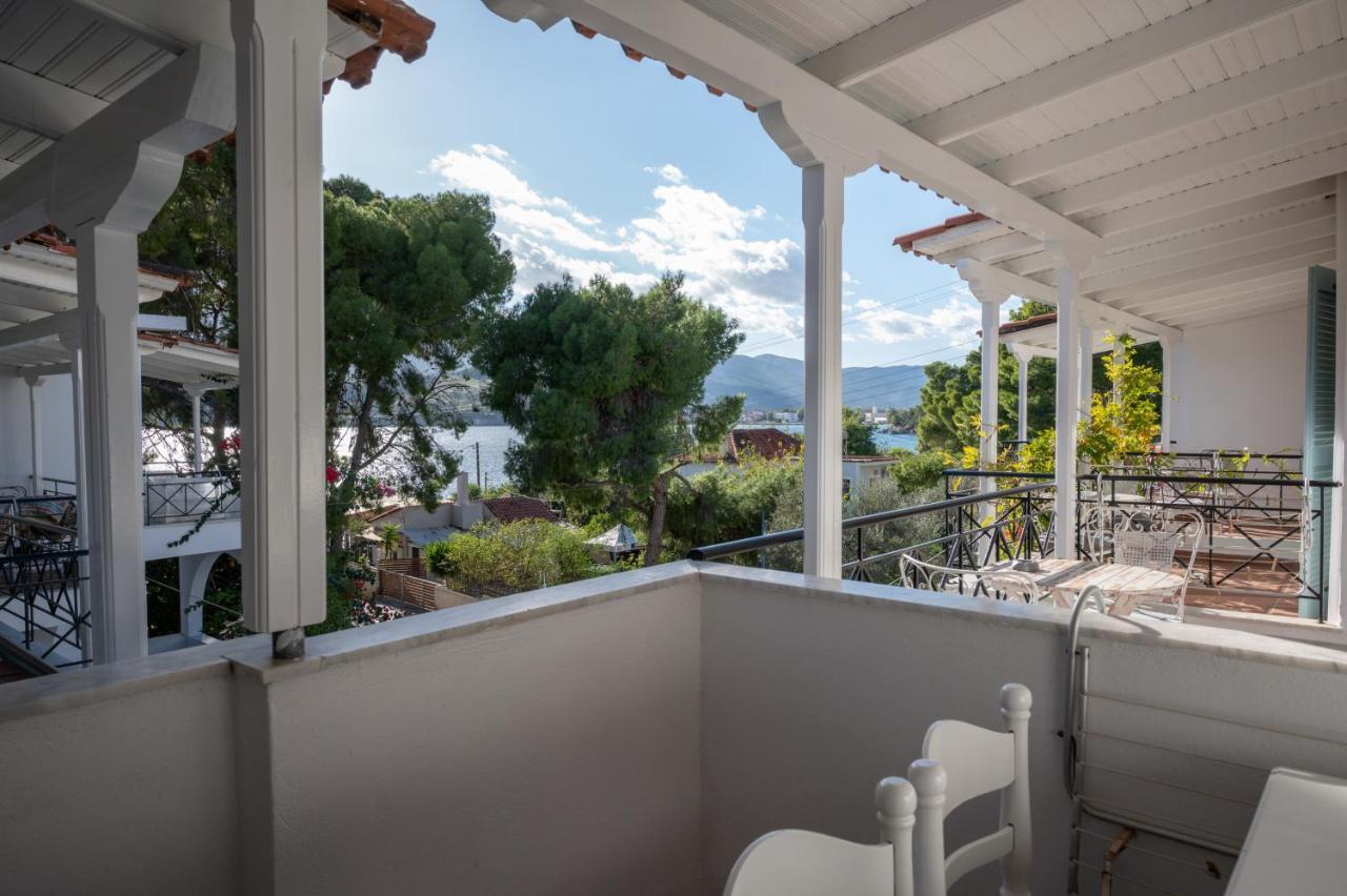 Odyssey Suites Pórosz Kültér fotó
